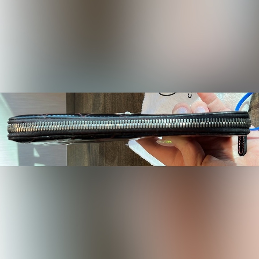 EUC Chanel Black Quilted Wallet - Picture 4 of 8